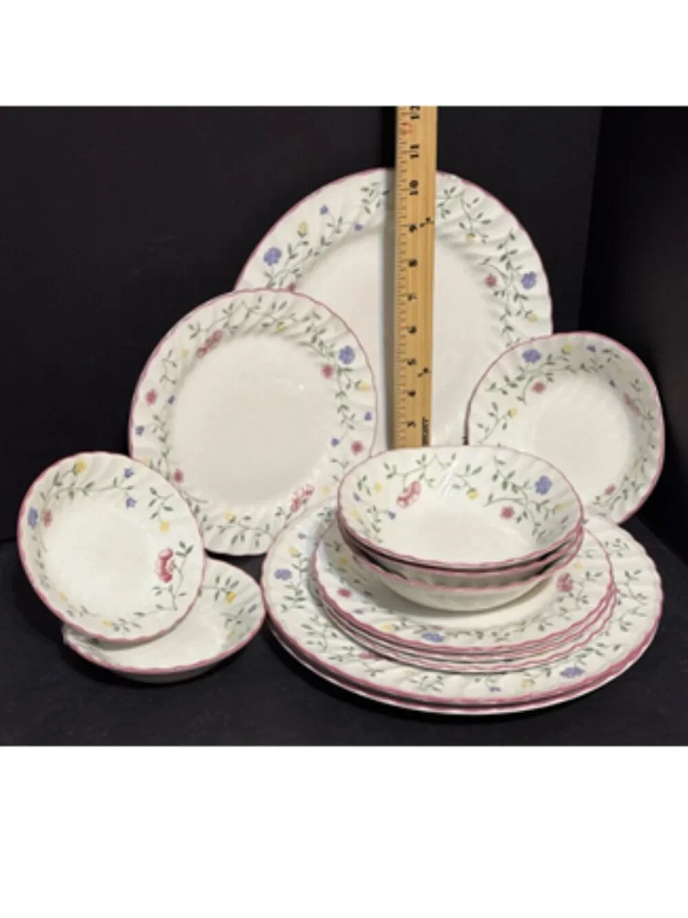 Vintage Johnson Brothers Summer Chintz Lot of 13 Pieces (Plates & Bowls) England